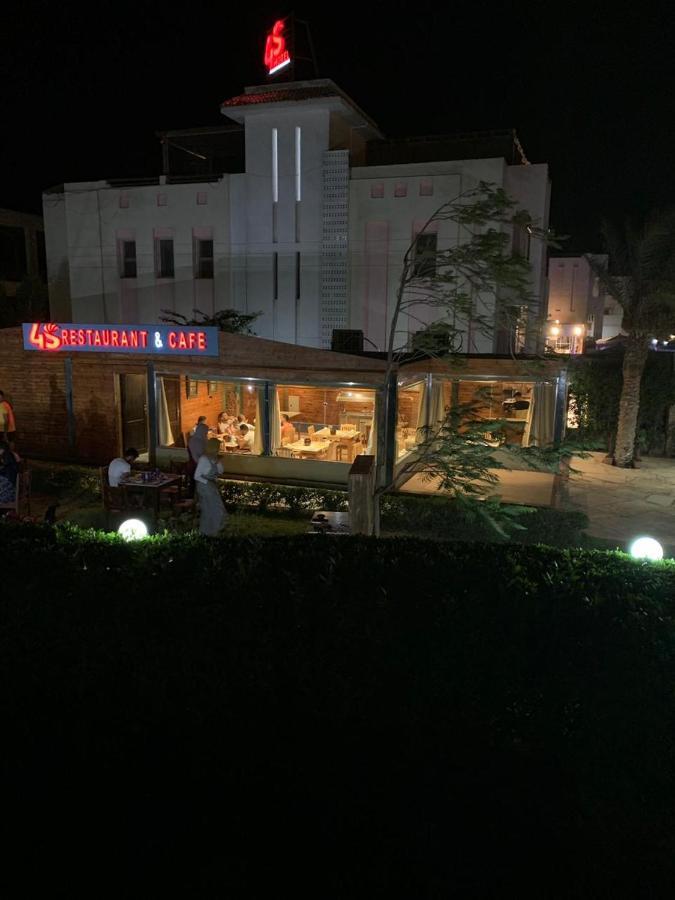 达哈布4S酒店 外观 照片